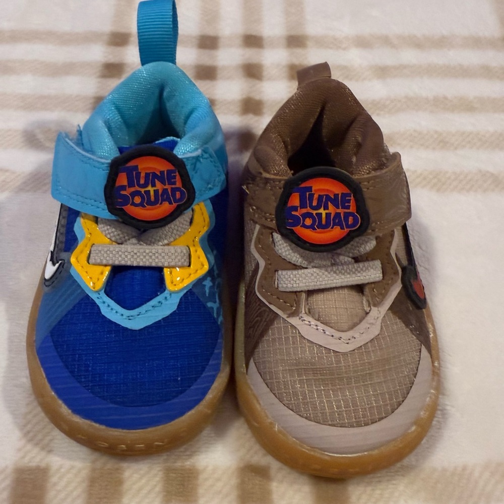 Nike Space Jam x LeBron 18 Low 'Wile E. x Roadrunner' Baby Shoes Size:2C